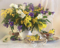 Без бренда «Натюрморт из мимоз и колокольчиков» в Волгограде