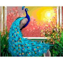 Большой павлин с голубым хвостом