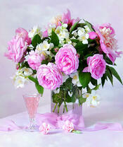 Без бренда «Нежный букетик с розами и настойка» в Волгограде