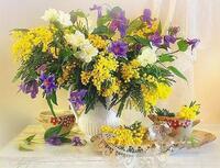 Без бренда «Букет из мимозы и колокольчиков в вазе» в Волгограде в интернет-магазине  Без бренда «Букет из мимозы и колокольчиков в вазе» в Волгограде